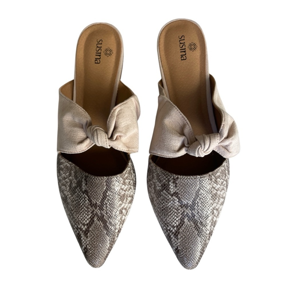 Susina Snakeskin Pointed Toe Mule Flats | Size 9